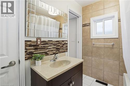 3132 Evadere Avenue, Ridgeway, ON - Indoor Photo Showing Bathroom