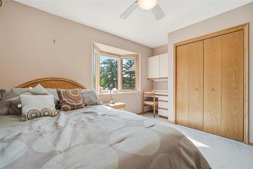 110 River Pointe Drive, Winnipeg, MB - Indoor Photo Showing Bedroom