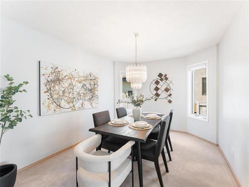 664 Bairdmore Boulevard, Winnipeg, MB - Indoor Photo Showing Dining Room