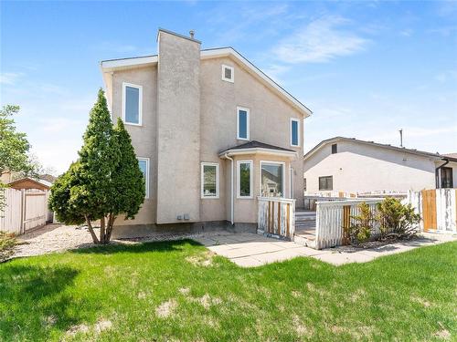 664 Bairdmore Boulevard, Winnipeg, MB - Outdoor