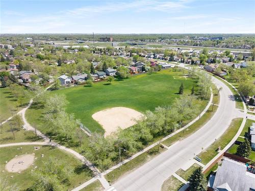 664 Bairdmore Boulevard, Winnipeg, MB - Outdoor With View