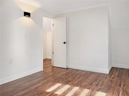 367 5Th Avenue, Rivers, MB - Indoor Photo Showing Other Room