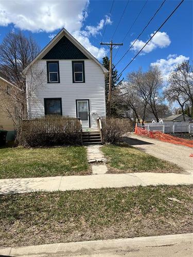 118 22nd Street  Brandon, MB R7B 1R4