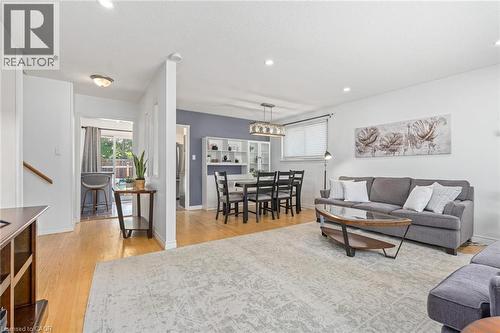26 Marilyn Crescent, Georgetown, ON - Indoor Photo Showing Living Room