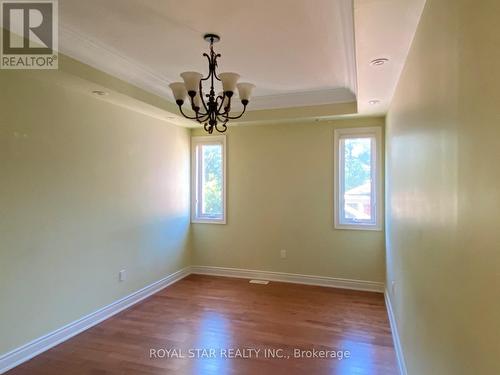 32 Mountwood Avenue, Hamilton, ON - Indoor Photo Showing Other Room