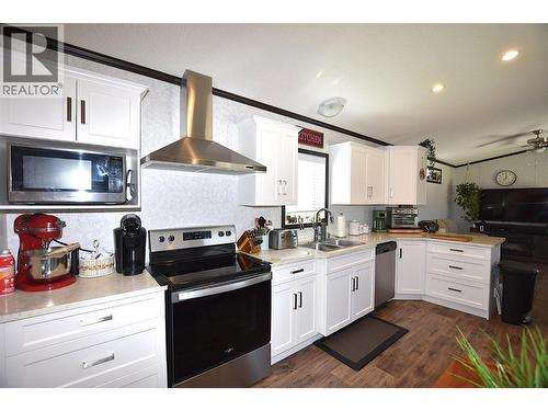 Bright white kitchen - 65 Antoine Road Unit# 21, Vernon, BC 