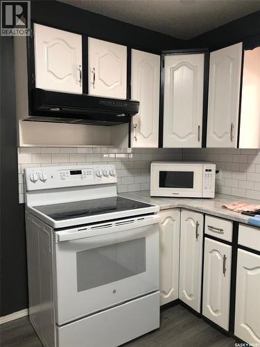 727 4Th Street, Canora, SK - Indoor Photo Showing Kitchen