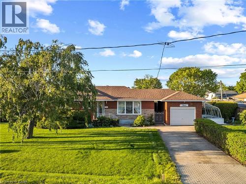 12 LORNE Avenue  Grimsby, ON L3M 2H5