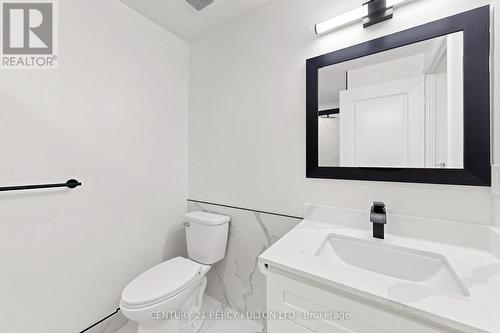 102 - 57 Upper Duke Crescent, Markham, ON - Indoor Photo Showing Bathroom