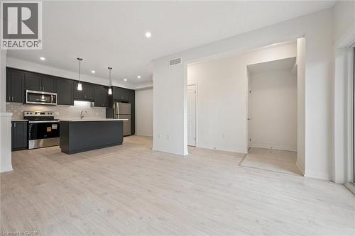 525 Erinbrook Drive Unit# C052, Kitchener, ON - Indoor Photo Showing Kitchen With Upgraded Kitchen