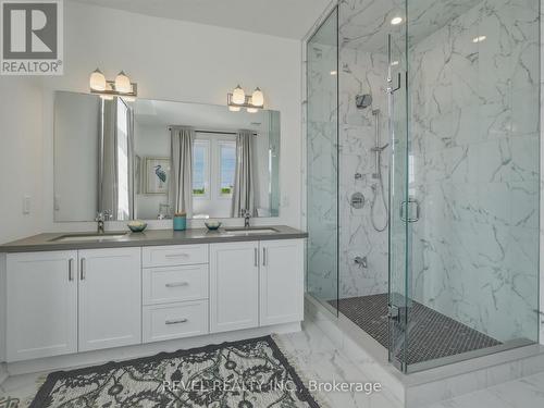 63 Wood Crescent, Essa, ON 