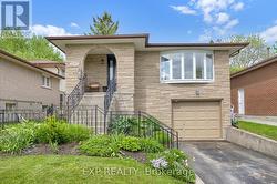 270 FAIRLAWN COURT Oshawa, ON L1J 4P9