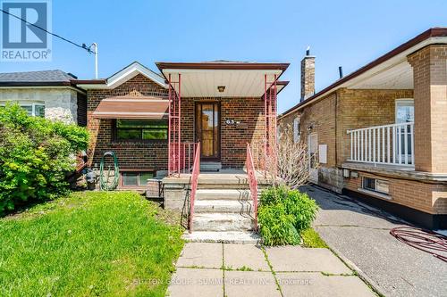 63 Chamberlain Avenue, Toronto, ON 