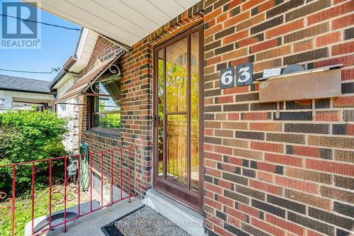 63 Chamberlain Avenue, Toronto, ON 