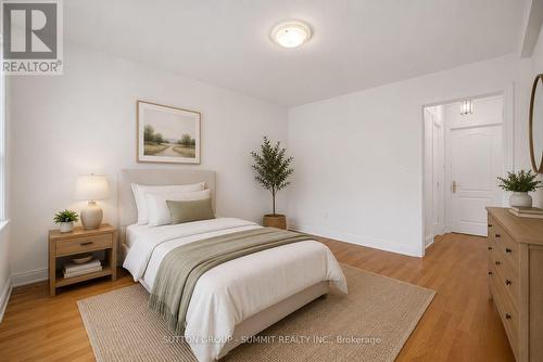 63 Chamberlain Avenue, Toronto, ON 