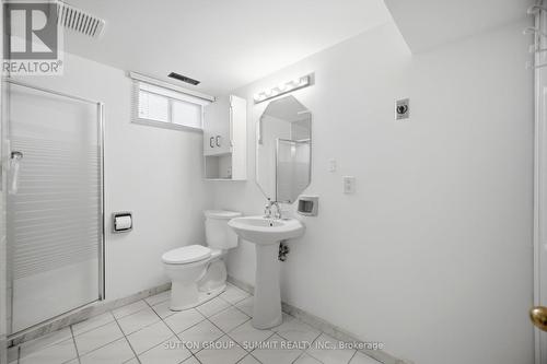63 Chamberlain Avenue, Toronto, ON 