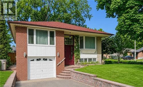 1571 MUIR Road  Mississauga, ON L5E 2J3