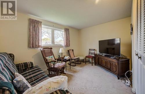 51 Underhill Crescent, Kitchener, ON - Indoor