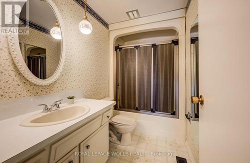 51 Underhill Crescent, Kitchener, ON - Indoor Photo Showing Bathroom