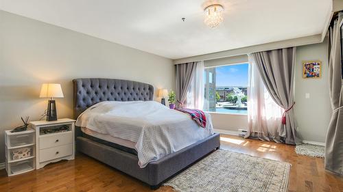 115-1156 Sunset Drive, Kelowna, BC - Indoor Photo Showing Bedroom