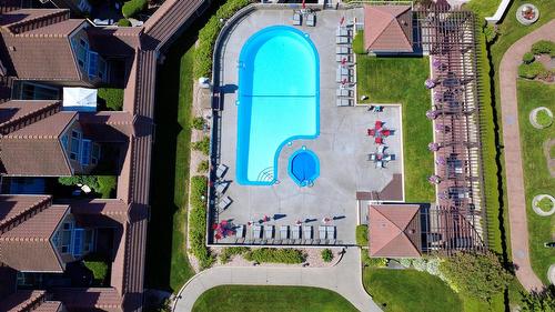 115-1156 Sunset Drive, Kelowna, BC - Outdoor With In Ground Pool