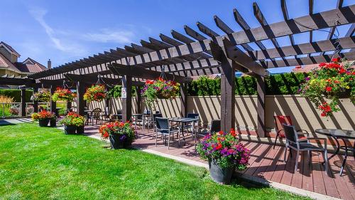 115-1156 Sunset Drive, Kelowna, BC - Outdoor With Deck Patio Veranda
