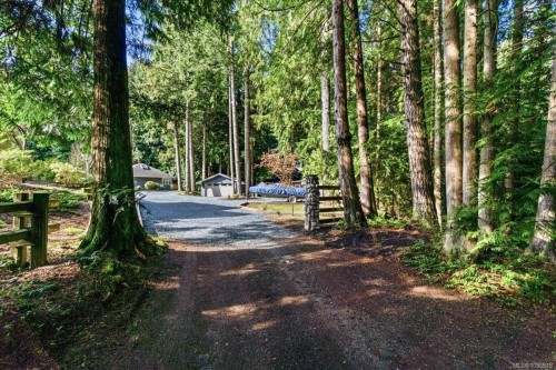 324 Chester Rd, Qualicum Beach, BC 