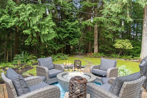 324 Chester Rd, Qualicum Beach, BC 