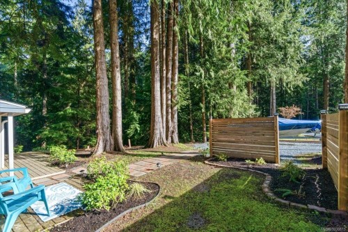 324 Chester Rd, Qualicum Beach, BC 