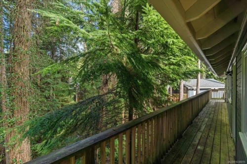 324 Chester Rd, Qualicum Beach, BC 