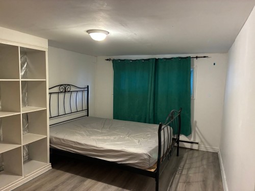 Chambre à coucher - 3902 Av. De Repentigny, Montréal (Mercier/Hochelaga-Maisonneuve), QC - Indoor Photo Showing Bedroom