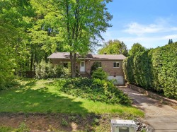 1780 Rue Cedar Mascouche, QC J7L 1W7