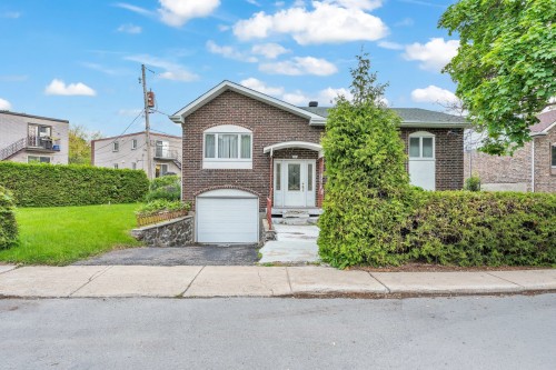 101 16e Rue  Laval (Laval-Des-Rapides), QC H7N 5C8