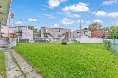 Cour - 101 16E Rue, Laval (Laval-Des-Rapides), QC - Outdoor