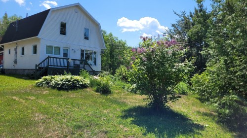 Front of Structure - 1028 Ch. De La Source, Rouyn-Noranda, QC 