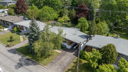 1235 Rue de Montpellier  Laval (Duvernay), QC H7E 3C8