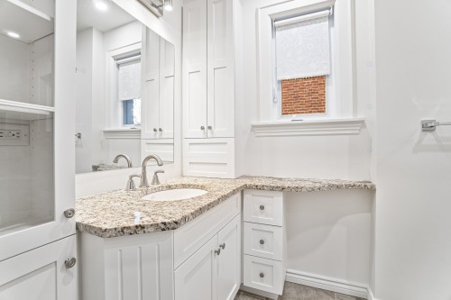 Salle de bains attenante à la CCP - 652 Av. Roslyn, Westmount, QC - Indoor Photo Showing Bathroom