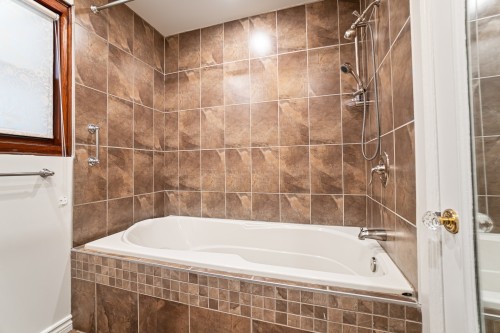 Salle de bains - 652 Av. Roslyn, Westmount, QC - Indoor Photo Showing Bathroom