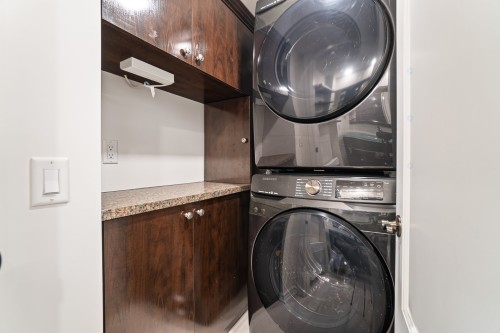 Salle de lavage - 652 Av. Roslyn, Westmount, QC - Indoor Photo Showing Laundry Room