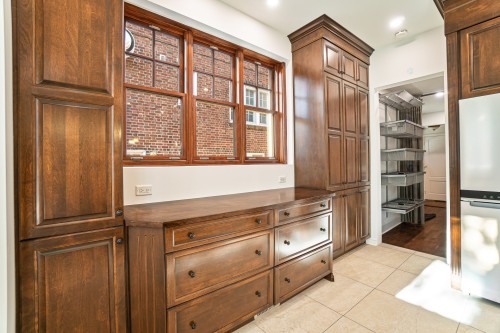 Cuisine - 652 Av. Roslyn, Westmount, QC - Indoor Photo Showing Other Room