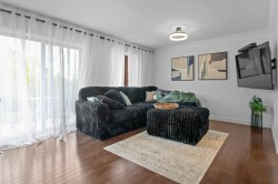Salon - 