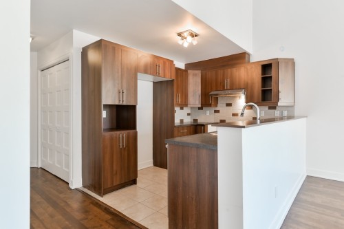 Cuisine - 7-6210 Boul. Chevrier, Brossard, QC - Indoor Photo Showing Kitchen