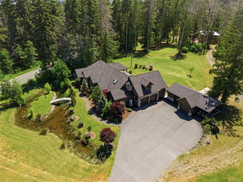 990 View Rd, Qualicum Beach, BC 