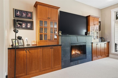 990 View Rd, Qualicum Beach, BC 