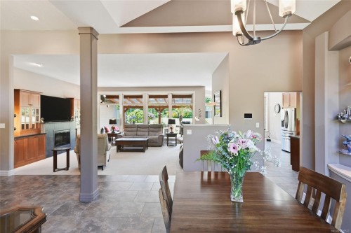 990 View Rd, Qualicum Beach, BC 