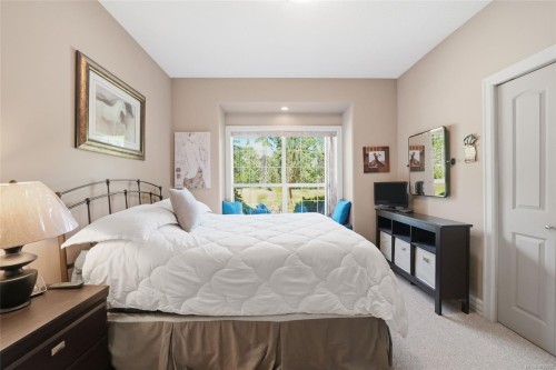 990 View Rd, Qualicum Beach, BC 