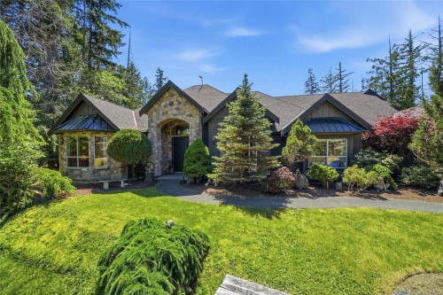 990 View Rd, Qualicum Beach, BC 
