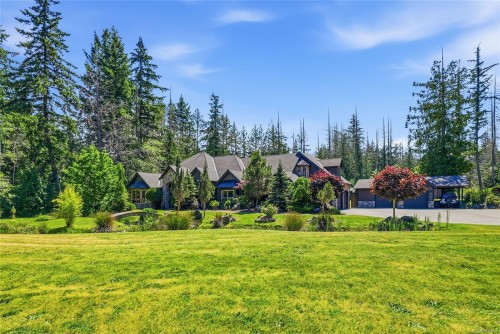 990 View Rd, Qualicum Beach, BC 