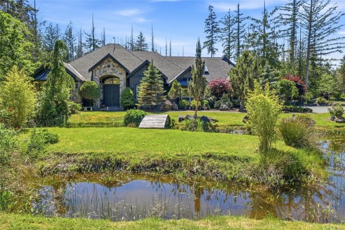 990 View Rd, Qualicum Beach, BC 