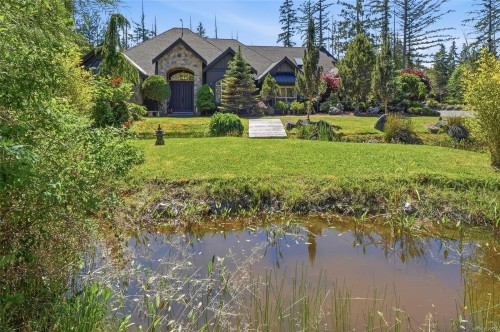 990 View Rd, Qualicum Beach, BC 